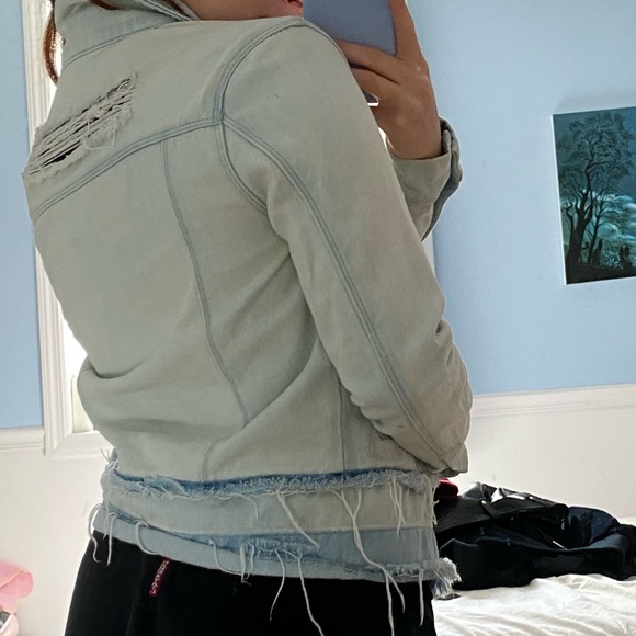 Jean Jacket! - Picture 3 of 3